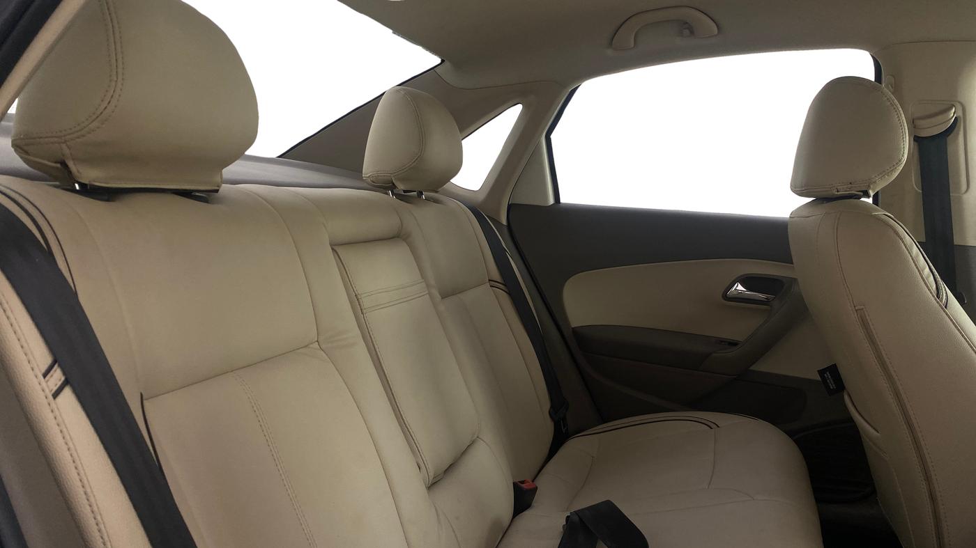 2014 Skoda Rapid AMBITION 1.6 MPI AT PLUS, Petrol, Automatic, 50,687 km, Right Side Rear Door Cabin