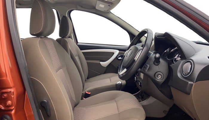 2018 Renault Duster 110 PS RXZ 4X2 AMT DIESEL, Diesel, Automatic, 66,671 km, Right Side Front Door Cabin
