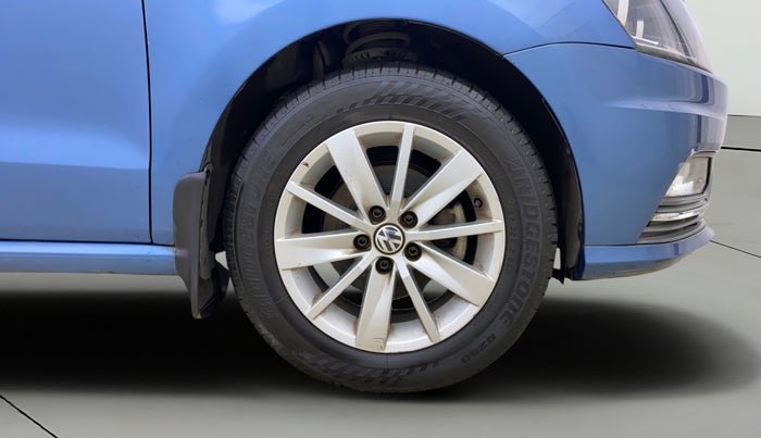 2016 Volkswagen Ameo HIGHLINE1.2L, Petrol, Manual, 56,461 km, Right Front Wheel