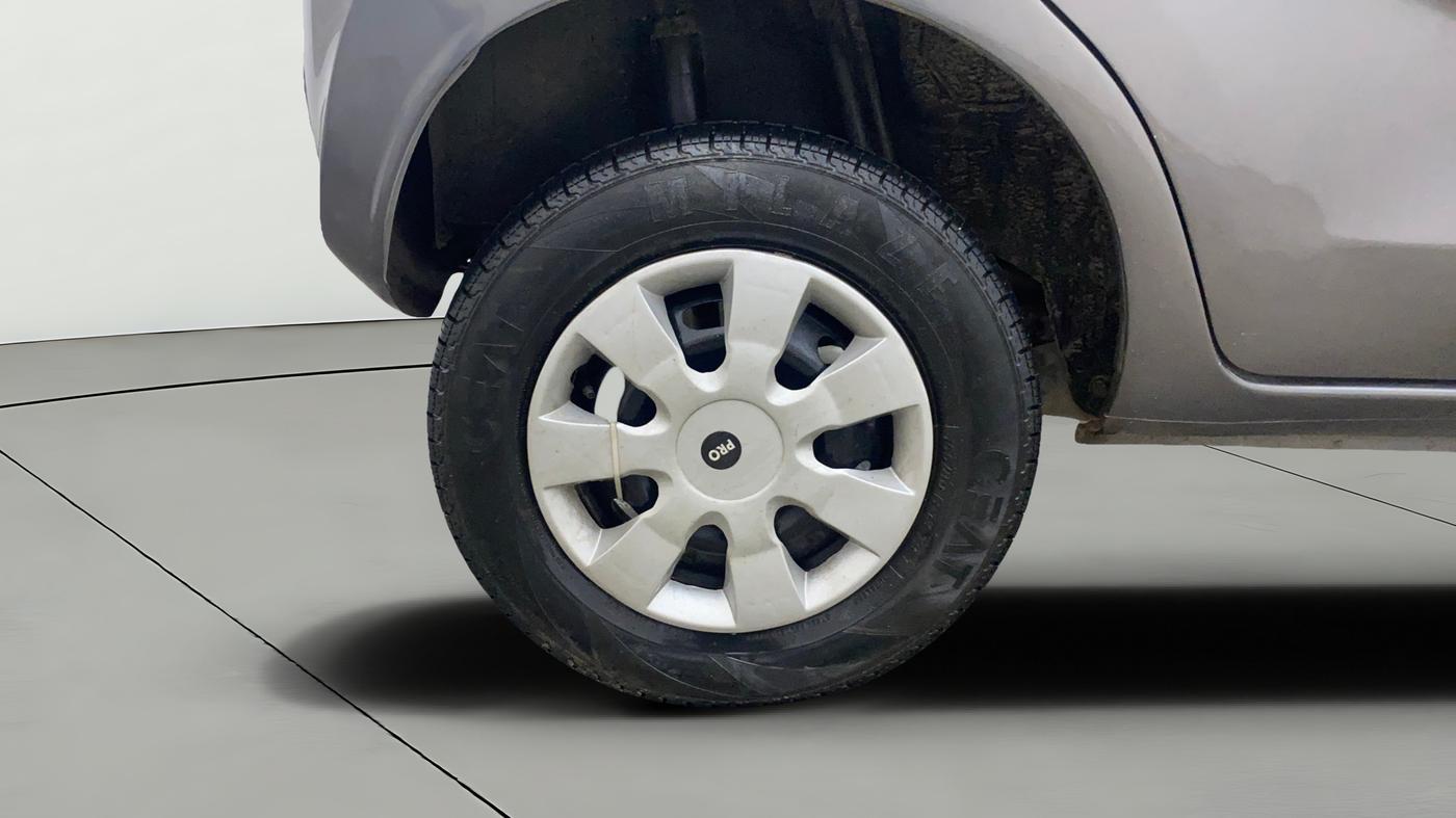 2018 Datsun Redi Go D, Petrol, Manual, 22,314 km, Right Rear Wheel