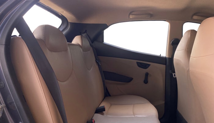 2017 Hyundai Eon ERA +, Petrol, Manual, 78,412 km, Right Side Rear Door Cabin