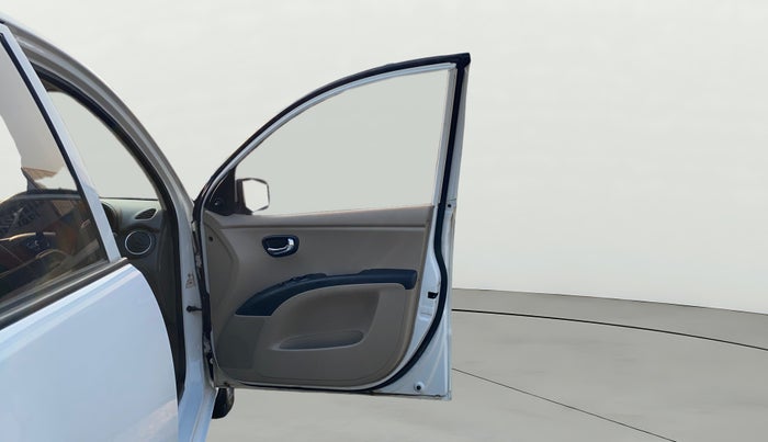 2017 Hyundai i10 SPORTZ (O) 1.2, Petrol, Manual, 35,320 km, RHS Front Door