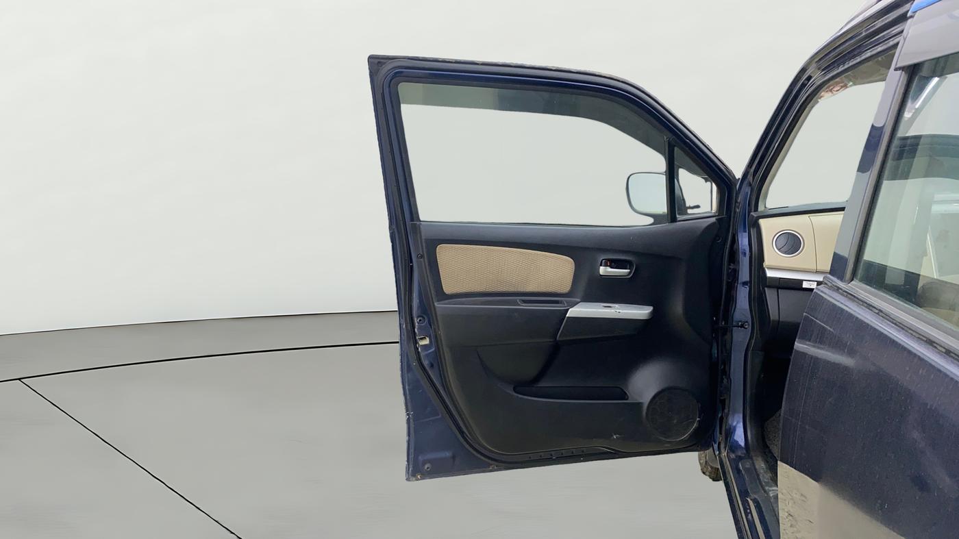 2018 Maruti Wagon R 1.0 LXI CNG, CNG, Manual, 29,874 km, LHS Front Door