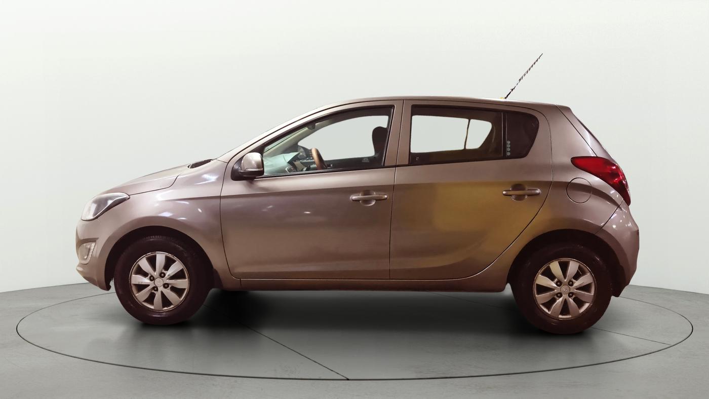 2013 Hyundai i20 SPORTZ 1.4 CRDI, Diesel, Manual, 73,022 km, Left Side