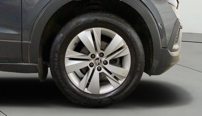 2021 Skoda KUSHAQ AMBITION 1.0L TSI MT, Petrol, Manual, 77,360 km, Right Front Wheel