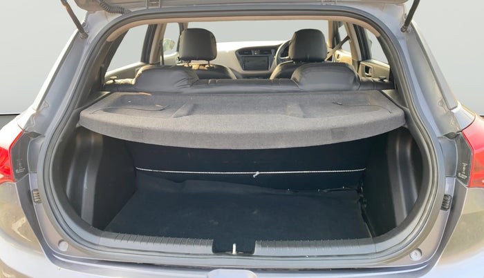 2015 Hyundai Elite i20 MAGNA 1.2, Petrol, Manual, 67,309 km, Boot Open Zoomed View