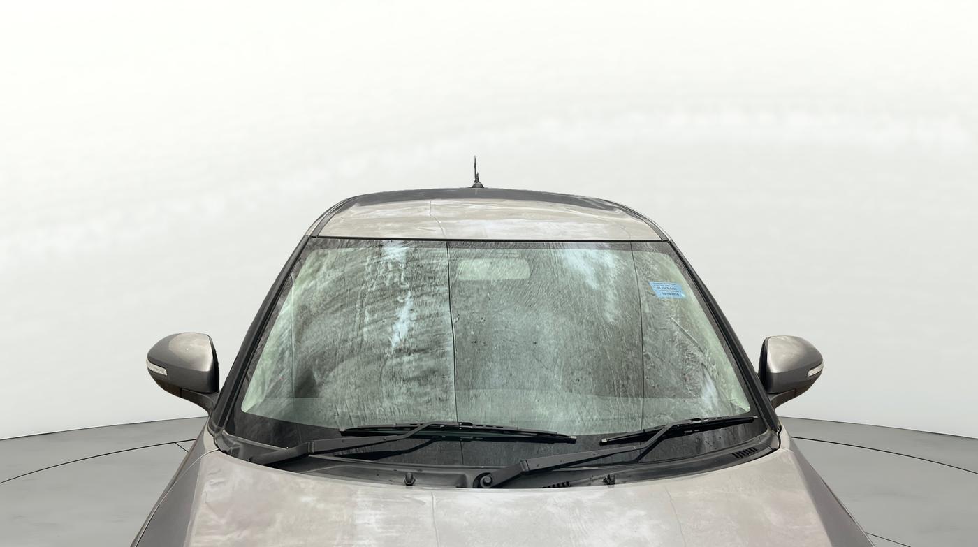 2014 Maruti Swift ZXI, Petrol, Manual, 36,206 km, Front Windshield