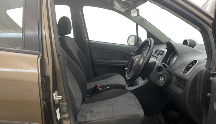 2015 Maruti Ritz VXI, Petrol, Manual, 1,33,317 km, Right Side Front Door Cabin