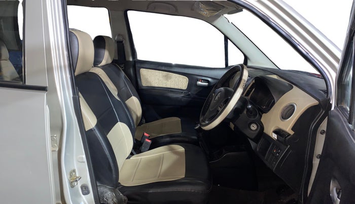 2017 Maruti Wagon R 1.0 VXI, Petrol, Manual, 57,641 km, Right Side Front Door Cabin