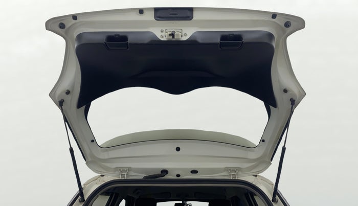 2020 Maruti Swift VXI AMT, Petrol, Automatic, 37,234 km, Boot Door Open