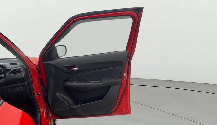 2023 Maruti Swift VXI, Petrol, Manual, 7,493 km, RHS Front Door