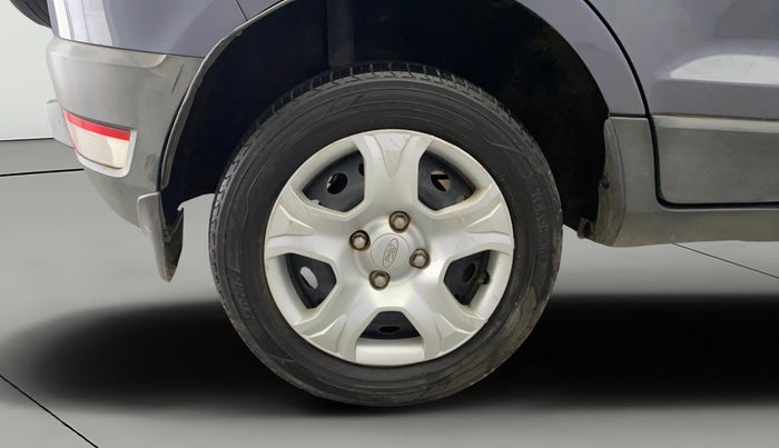 2015 Ford Ecosport AMBIENTE 1.5L PETROL, Petrol, Manual, 1,13,998 km, Right Rear Wheel