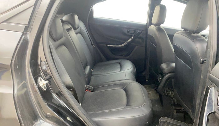 2022 Tata NEXON XZA PLUS DIESEL DARK EDITION, Diesel, Automatic, 25,217 km, Right Side Rear Door Cabin