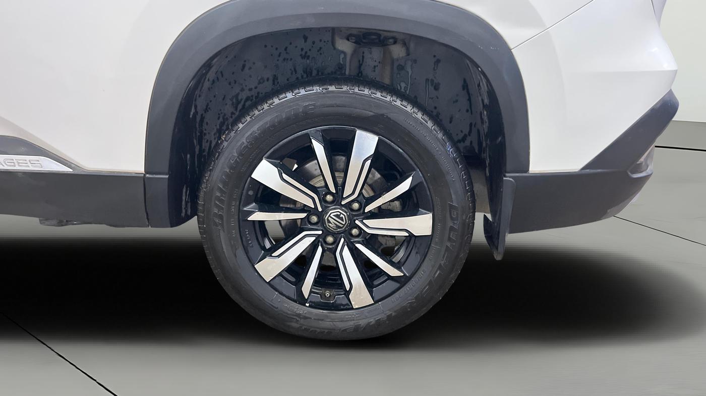 2020 MG HECTOR SHARP HYBRID 1.5 PETROL, Petrol, Manual, 1,04,583 km, Left Rear Wheel