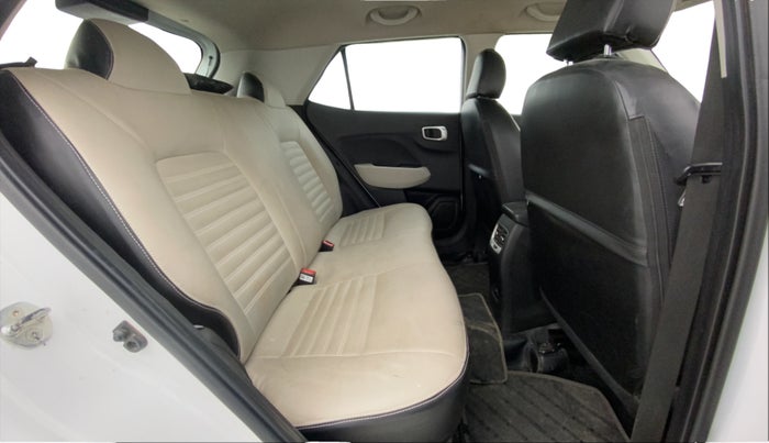 2022 Hyundai VENUE S (O) 1.0 TURBO IMT, Petrol, Manual, 75,335 km, Right Side Rear Door Cabin