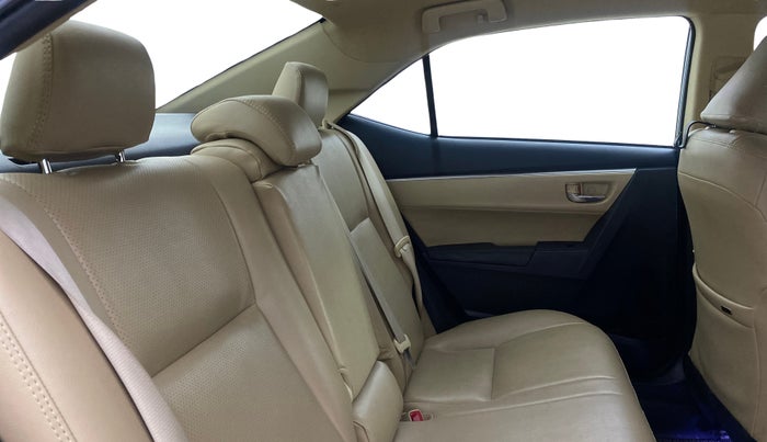 2018 Toyota Corolla Altis G CVT PETROL, Petrol, Automatic, 57,553 km, Right Side Rear Door Cabin