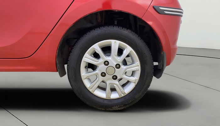 2017 Tata Tiago XZ PETROL, Petrol, Manual, 33,515 km, Left Rear Wheel