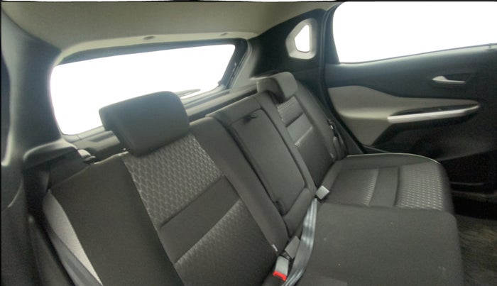 2022 Nissan MAGNITE XV TURBO CVT, Petrol, Automatic, 41,962 km, Right Side Rear Door Cabin