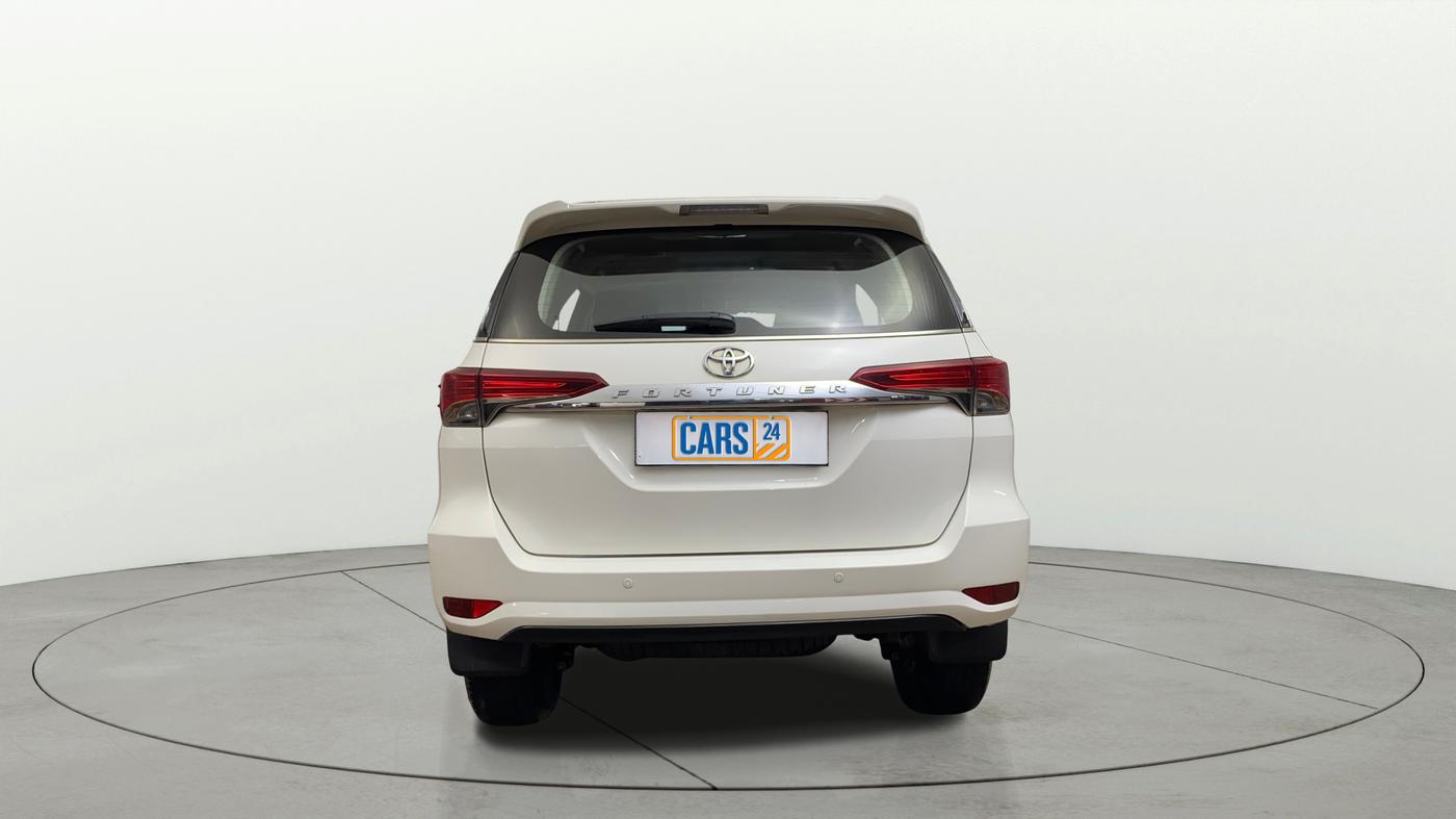 2018 Toyota Fortuner 2.8 4X2 AT, Diesel, Automatic, 52,828 km, Back/Rear