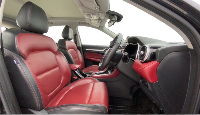 2022 MG ASTOR SAVVY 1.3 TURBO AT S RED, Petrol, Automatic, 36,303 km, Right Side Front Door Cabin