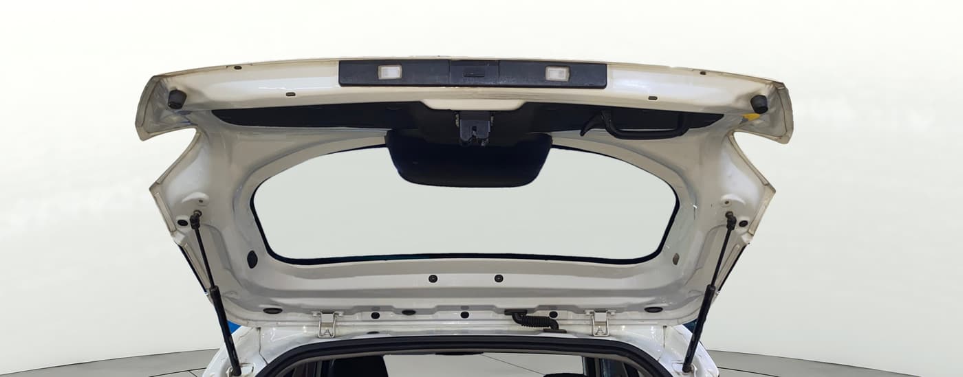 2022 Tata PUNCH ADVENTURE AMT, Petrol, Automatic, 39,829 km, Boot Door Open