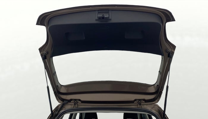 2018 Volkswagen Polo HIGHLINE PLUS 1.0 16 ALLOY, Petrol, Manual, 11,091 km, Boot Door Open