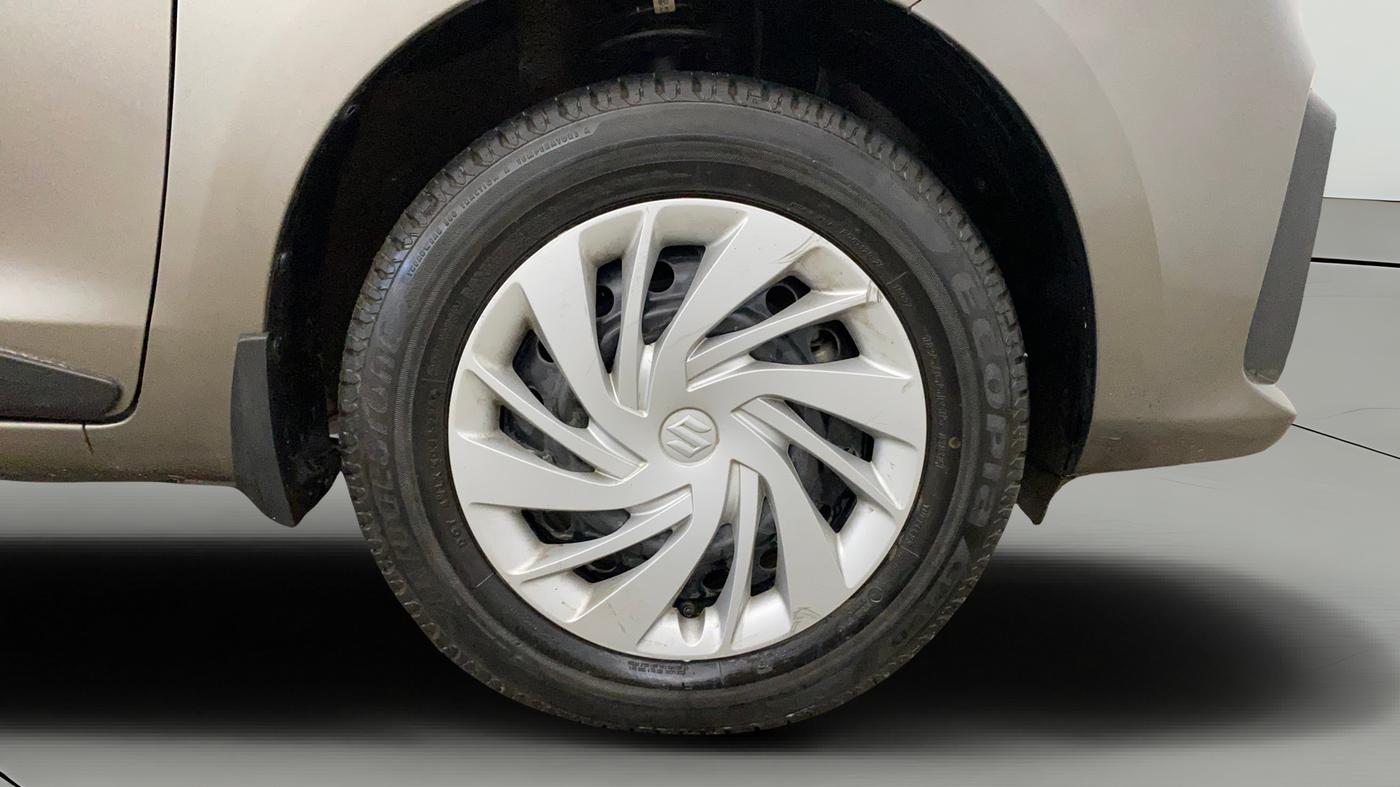 2024 Maruti Ertiga   VXI (O) CNG, CNG, Manual, 18,639 km, Right Front Wheel