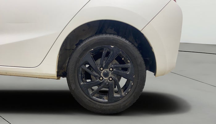 2017 Honda Jazz 1.2L I-VTEC V, Petrol, Manual, 91,101 km, Left Rear Wheel