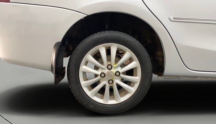 2014 Toyota Etios V, Petrol, Manual, 81,689 km, Right Rear Wheel