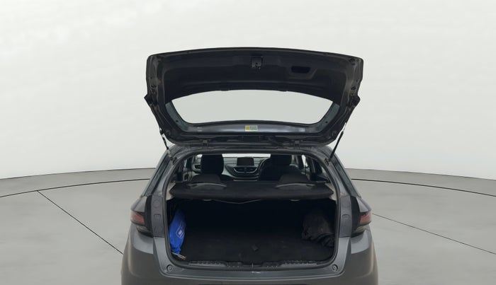 2023 Tata ALTROZ XM PLUS SUNROOF CNG, CNG, Manual, 33,529 km, Boot Door Open