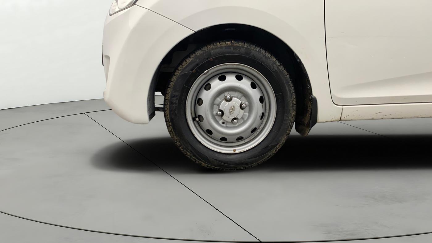 2018 Hyundai Eon ERA +, Petrol, Manual, 72,447 km, Left Front Wheel