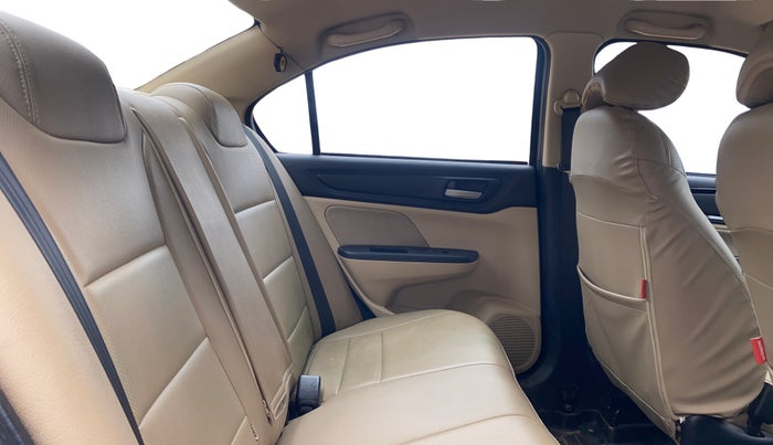 2021 Honda Amaze 1.2L I-VTEC VX, Petrol, Manual, 25,527 km, Right Side Rear Door Cabin