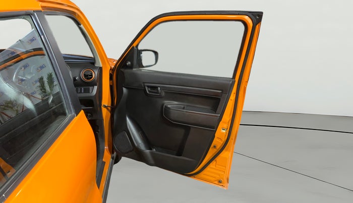 2019 Maruti S PRESSO VXI PLUS AMT, Petrol, Automatic, 42,450 km, RHS Front Door