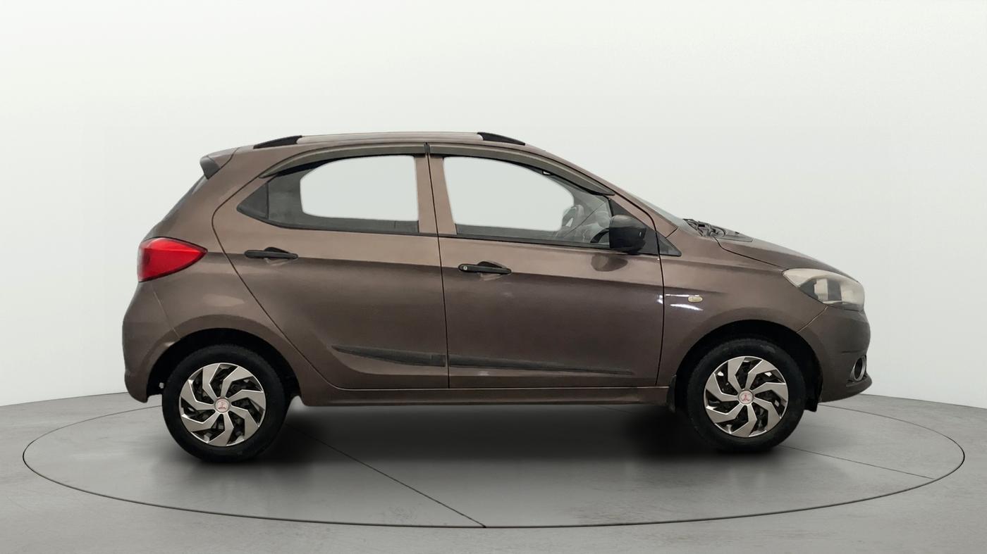 2017 Tata Tiago XM PETROL, Petrol, Manual, 82,758 km, Right Side View