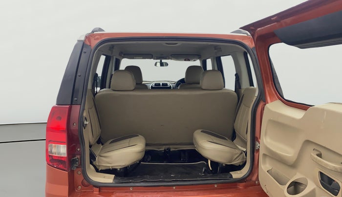 2017 Mahindra TUV300 T8 AMT, Diesel, Automatic, 1,02,809 km, Boot Open Zoomed View
