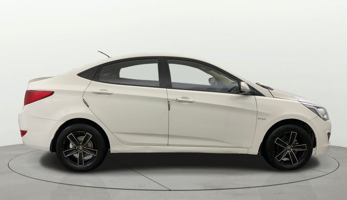 2016 Hyundai Verna 1.6 VTVT S, Petrol, Manual, 55,743 km, Right Side View