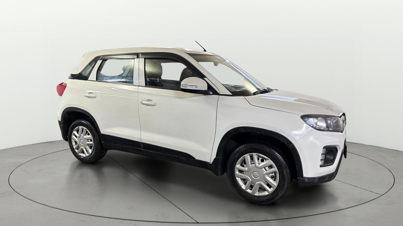 2022 Maruti Vitara Brezza LXI, Petrol, Manual, 52,003 km, Right Front Diagonal