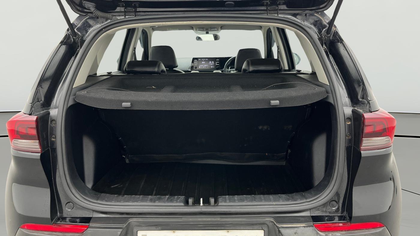 2022 KIA SONET HTX 1.5, Diesel, Manual, 62,919 km, Boot Open Zoomed View