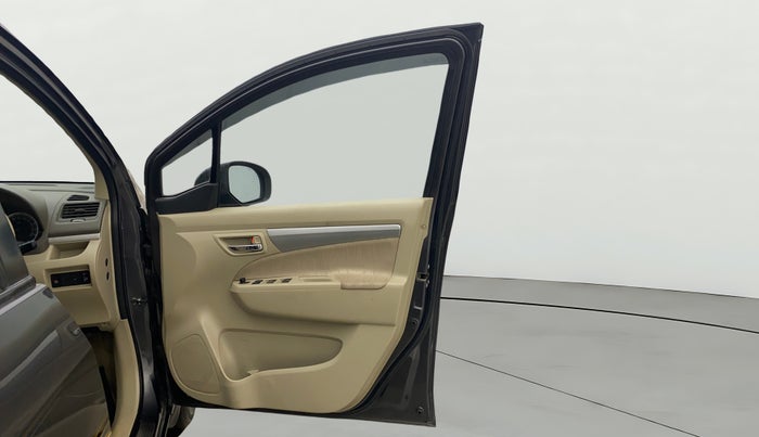 2015 Maruti Ertiga ZXI, Petrol, Manual, 81,005 km, RHS Front Door