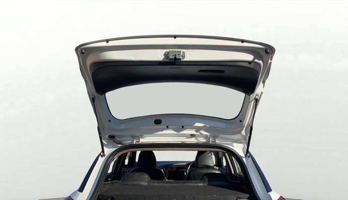 2018 Hyundai Elite i20 MAGNA EXECUTIVE 1.2, Petrol, Manual, 97,243 km, Boot Door Open