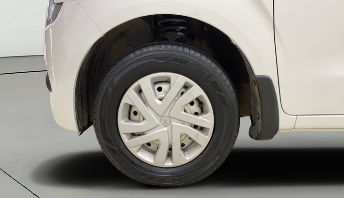 2019 Maruti New Wagon-R LXI CNG 1.0, CNG, Manual, 44,266 km, Left Front Wheel