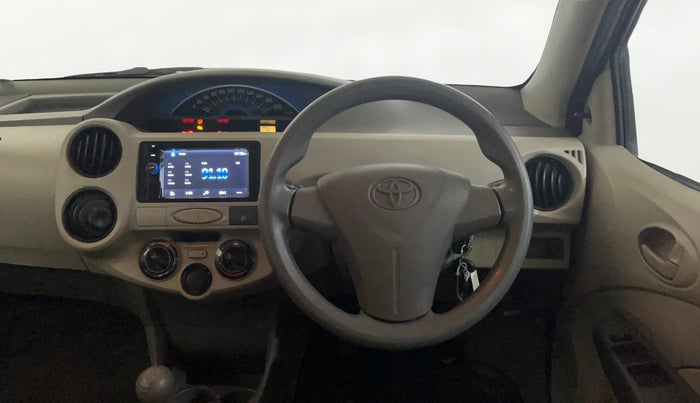 2014 Toyota Etios G, Petrol, Manual, 1,14,143 km, Steering Wheel Close Up