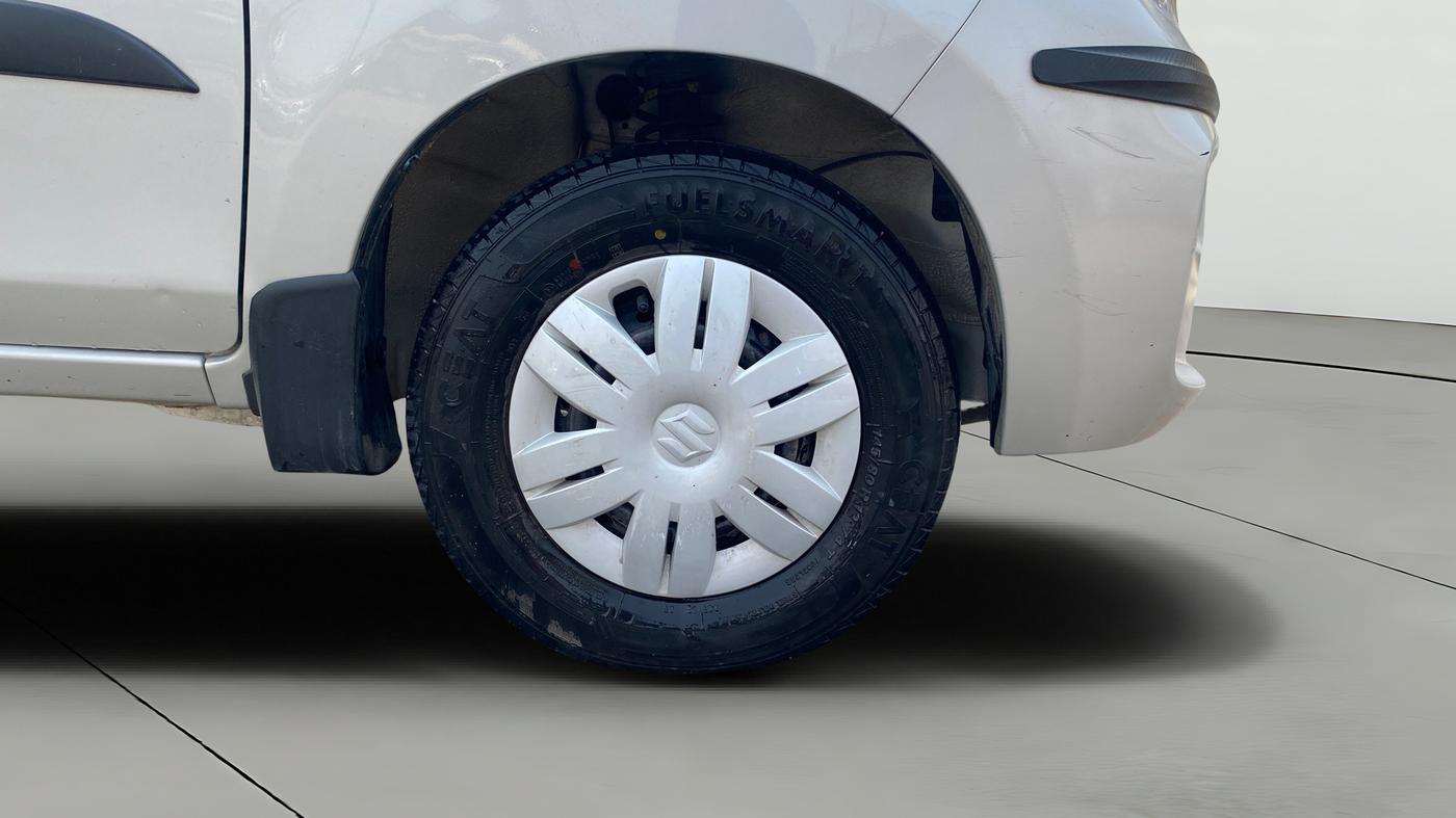 2021 Maruti Alto VXI, Petrol, Manual, 2,993 km, Right Front Wheel