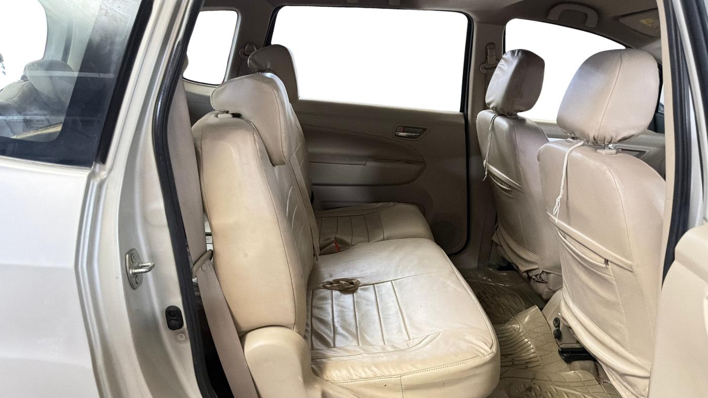 2018 Maruti Ertiga VXI, Petrol, Manual, 91,882 km, Right Side Rear Door Cabin