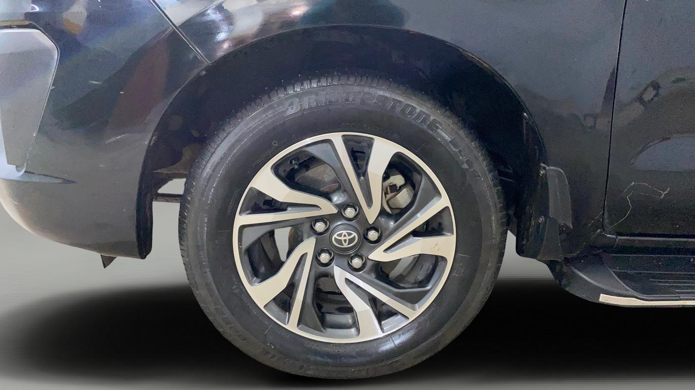 2022 Toyota Innova Crysta 2.7 GX AT 7 STR, Petrol, Automatic, 28,249 km, Left Front Wheel