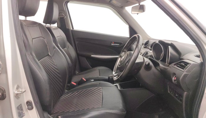 2019 Maruti Swift ZDI AMT, Diesel, Automatic, 1,33,716 km, Right Side Front Door Cabin