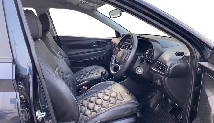 2023 Hyundai NEW I20 MAGNA 1.2 MT, Petrol, Manual, 39,296 km, Right Side Front Door Cabin