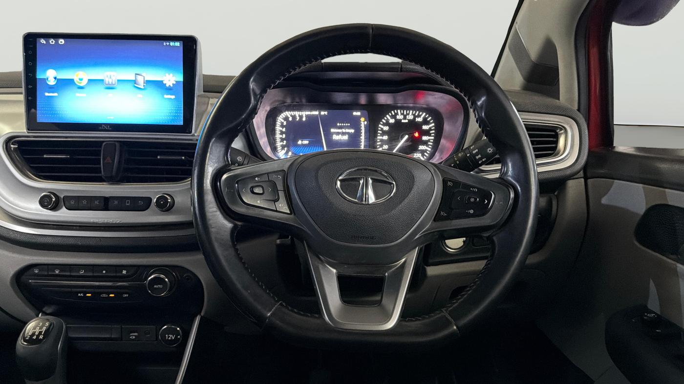 2020 Tata ALTROZ XZ PETROL, Petrol, Manual, 96,492 km, Steering Wheel Close Up