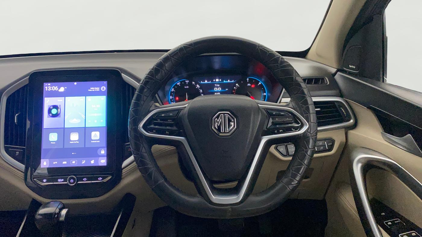 2021 MG HECTOR SHARP 1.5 PETROL CVT, Petrol, Automatic, 86,574 km, Steering Wheel Close Up