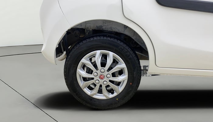 2016 Maruti Alto 800 LXI, Petrol, Manual, 61,741 km, Right Rear Wheel